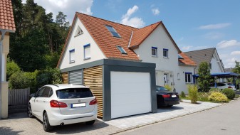 Einzel-Carport aus Stahl + Geräteraum (Abstellkammer) hinten - BRANDL