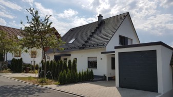 STAHL-Einzelgarage mit Sektionaltor + Anbau-Carport + Geräteraum hinten quer - BRANDL
