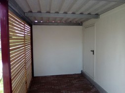 Einzelgarage und Anbau-Carport mit Geräteraum - BRANDL