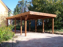 Doppel-Carport aus Holz mit Flachdach + Holzblende - BRANDL