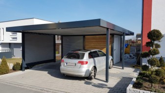 Doppel-Carport aus Stahl – mit Geräteraum (Abstellkammer) hinten integriert - BRANDL