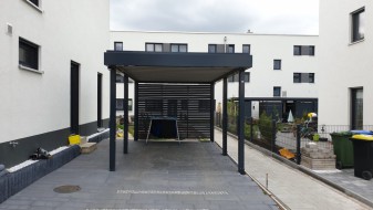 Einzel-Carport aus Stahl und mit Wandelementen - BRANDL