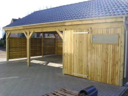 Doppel-Carport aus Holz + Giebeldach/Satteldach + Abstellkammer (Geräteraum/Schuppen) + Dichtzaun - BRANDL