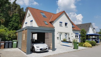 Einzel-Carport aus Stahl + Geräteraum (Abstellkammer) hinten - BRANDL