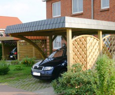 Carport mit Bogenpfosten einseitig