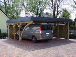 Doppel-Carport aus Holz mit Bogenpfosten einseitig + Schindelblende in anthrazitgrau - BRANDL
