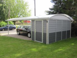 Carport mit Geräteraum