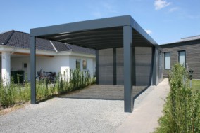 Carport mit Bogendach in Kubusform