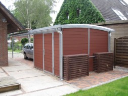 Carport mit rückwärtigem Geräteraum
