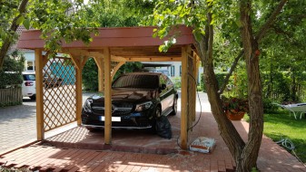 Einzel-Carport aus Holz mit Bogenpfosten - BRANDL