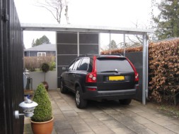 Carport mit Wandelementen