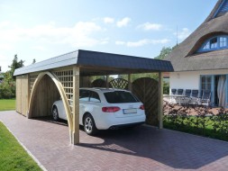 Einzel-Carport aus Holz mit Rundbogen + Abstellkammer (Geräteraum/Schuppen) + Schindelblende in anthrazitgrau - BRANDL