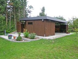 Doppel-Carport aus Holz (Massanfertigung) + Abstellkammer (Geräteraum/Schuppen) Freisitz + Schindelblende anthrazitgrau - BRANDL