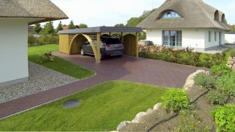 Einzel-Carport aus Holz mit Rundbogen einseitig + Abstellkammer (Geräteraum/Schuppen) + Schindelblende in anthrazitgrau - BRANDL