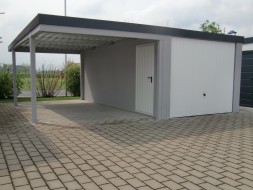 Einzelgarage mit Schwingtor und Anbau-Carport - BRANDL
