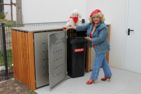 3er-Mülltonnenbox starres Dach - Eckpfosten und Wände Holz Lärche senkrecht