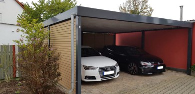 Doppel-Carport aus Stahl mit Wandelementen - BRANDL