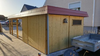 Einzel-Carport aus Holz mit Abstellkammer hinten - BRANDL