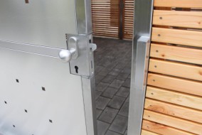 Mülltonnenhaus - Fahrradraum - Geräteraum - Schiebetür Detailansicht