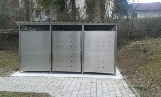 Mülltonnenhaus Größe 2 - Edelstahlverkleidung - Drehtür Edelstahl