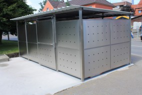 Mülltonnenhaus Größe 4 - Edelstahlverkleidung - Schiebetür Edelstahl (2)