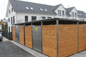 Mülltonnenhaus Größe 5 Reihenanlage - Holzverkleidung - Drehtür Edelstahl