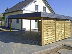 Doppel-Carport aus Holz mit Flachdach + Schindelblende in anthrazitgrau + Dichtzaun waagerecht - BRANDL