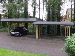 Doppel-Carport aus Holz (Massanfertigung) Höhenversatz + Schindelblende in anthrazitgrau - BRANDL