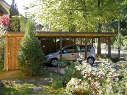 Einzel-Carport aus Holz + Flachdach + Abstellkammer (Geräteraum) + Holzblende - BRANDL