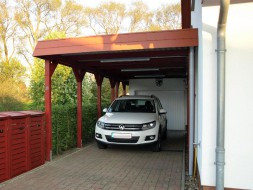 Einzel-Carport aus Holz für Wohnmobil (Wohnwagen) + Schindelblende in ziegelrot - BRANDL