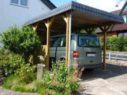 Einzel-Carport aus Holz für Wohnmobil (Wohnwagen/Transporter) + Schindelblende in anthrazitgrau - BRANDL