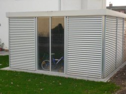 Carport DESIGNO mit Wandelementen Stahlwelle und Acrylglas
