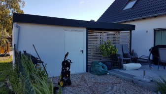 STAHL-Einzelgarage + Anbau-Carport mit Sektionaltoren + Sichtschutzwände - BRANDL