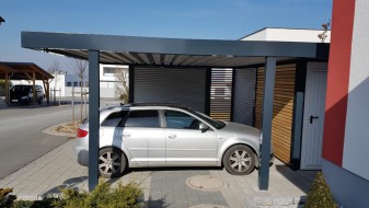Doppel-Carport aus Stahl – mit Geräteraum (Abstellkammer) hinten integriert - BRANDL