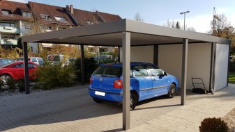 Carport aus Stahl mit Geräteraum (Abstellkammer) hinten integriert - BRANDL