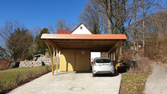 Doppel-Carport aus Holz mit Bogenpfosten + Abstellkammer - BRANDL