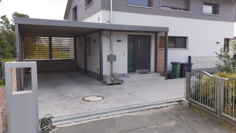 Carport aus Stahl + Hauseingangsüberdachung (Vordach) - BRANDL