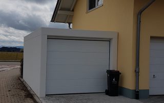 Einzel-Garage aus Beton mit Sektionaltor - BRANDL