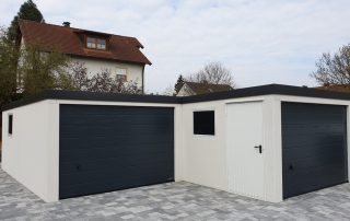 Doppel-Garage (Großraumgarage) aus Stahl mit Sektionaltor - BRANDL