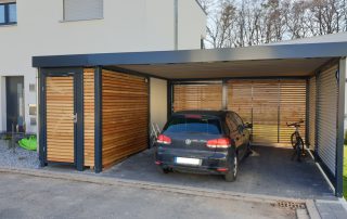 Doppel-Carport aus Stahl mit Anbau-Geräteraum seitlich - BRANDL