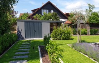 Geräteraum (Abstellkammer) aus Stahl mit Anbau-Carport - BRANDL