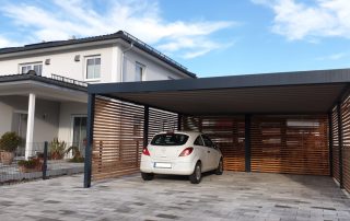 Doppel-Carport aus Stahl mit Geräteraum hinten - BRANDL